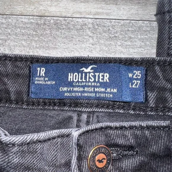 Hollister Curvy High-Rise Mom Jean Embroidered Roses Black Jean Size 1R - Picture 6 of 6